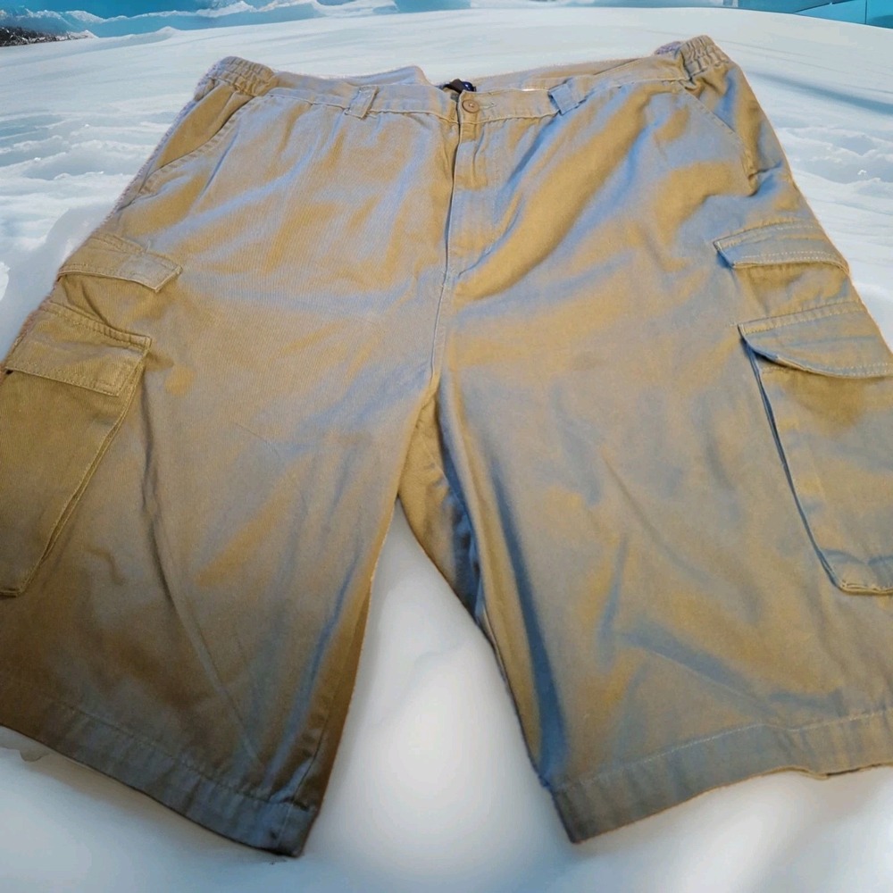 King Size Fatigue Green Cargo Shorts Sz 48 12" Inseam.  0096